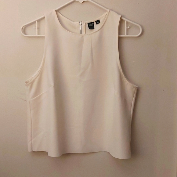 Icone White Dressy Tank Top/Office/ Executive/ Sz M/ NWOT - Picture 1 of 5